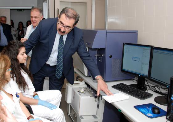 Sanidad mejora la capacidad diagnóstica del Servicio de Hematología del Hospital de Talavera con la incorporación de un nuevo citómetro