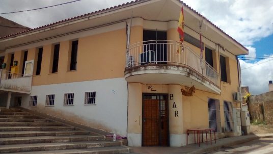 Continuos cortes de luz en Portalrubio de Guadamejud según denuncia su alcalde