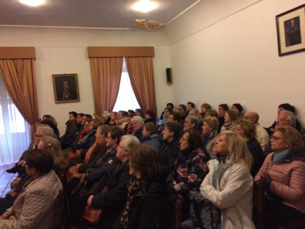 Hoy en la Semana de la Mujer de Tarancón un nutrido grupo de mujeres y algún que otro hombre han viajado a la Ciudad de Huete