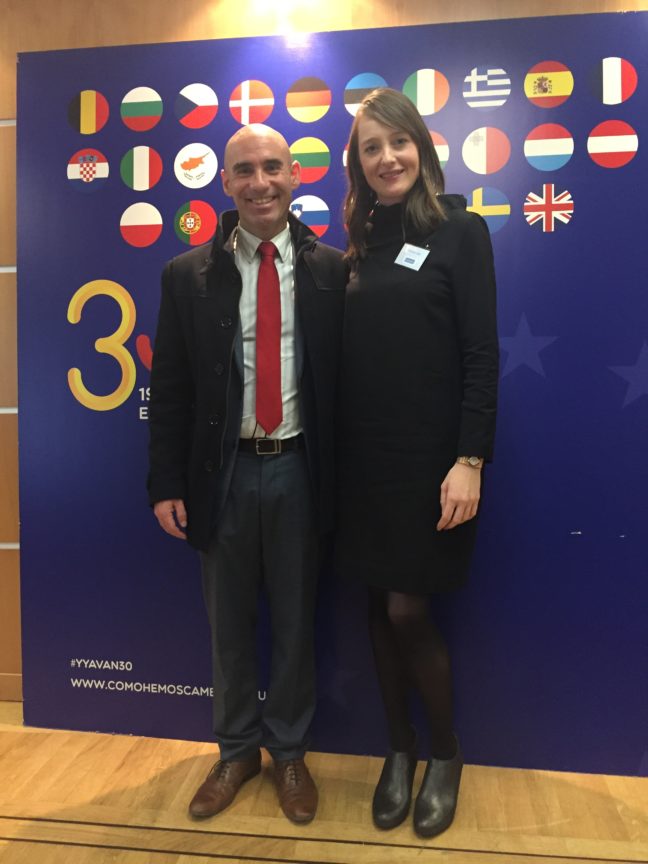 La Comisión Europea (CE) ha evaluado como excelente el proyecto Saludable “Cuidar al que cuida” del Almonaceño Jose Luis Martinez Jiménez, por  mejorar el bienestar emocional de los profesionales sanitarios