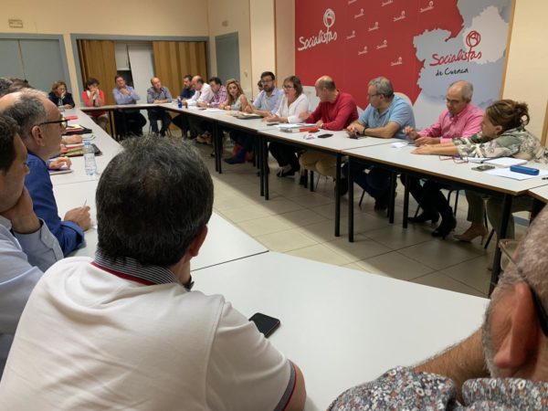 “Hace falta tener poca memoria y aún menos vergüenza para hablar de pérdida de médicos o especialidades en Cuenca”