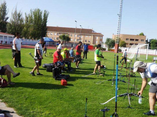 Baja participación, pero buen nivel en el trofeo de Fiestas Tiro con Arco