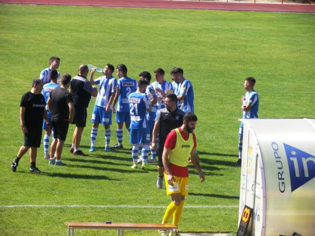 En la primera media hora sentenció el partido el CD Torrijos, que diezmado aguantó la presión final del Cd Tarancón