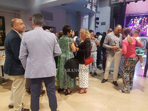 El Casino La Unión ha recibido hoy a la Corte de Honor de las Fiestas 2019 y Autoridades en esta jornada festiva