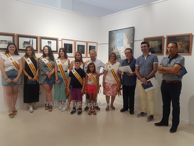 Inaugurada la Exposición de los Concursos de Arte Contemporáneo y fotografía José A. Sequí en el Auditorio Municipal