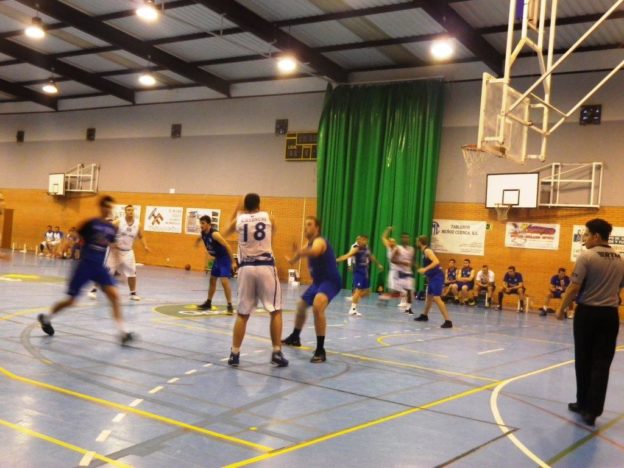 Los equipos Hormigones y Ferrallas Edmcb Tarancón (baloncesto) han centrado la jornada deportiva en casa