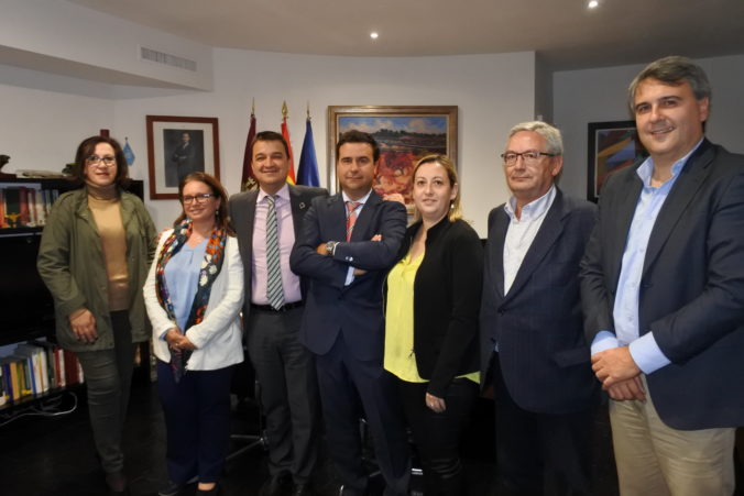 Castilla-La Mancha trabaja con el Ministerio para que en la PAC queden reflejados los ganaderos de vacuno de carne y se eleven las ayudas acopladas