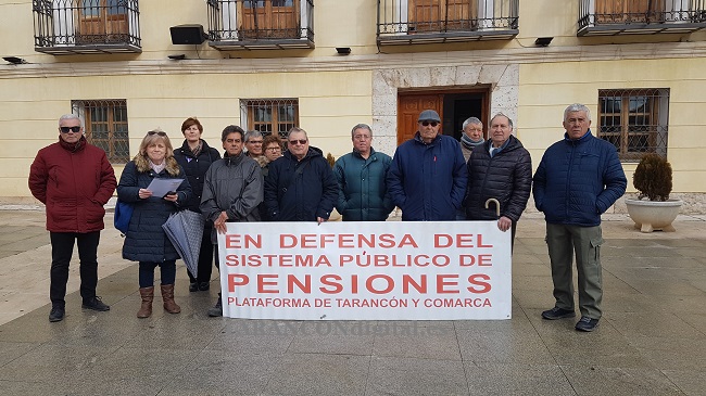 La Plataforma de Tarancón y Comarca en defensa del sistema público de pensiones se concentra en el vigésimo cuarto «viernes al sol»