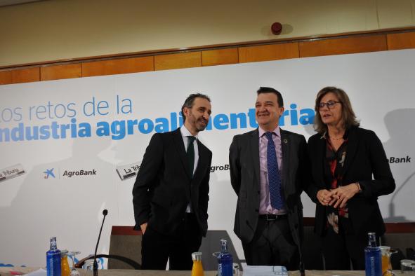 El futuro del vino y del sector agroalimentario pasa por vender en los diferentes mercados diferenciando el producto con el nombre de Castilla-La Mancha