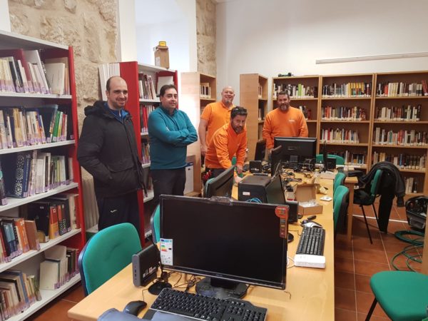 Instalación de nuevos puntos de inclusión digital en Huete y pedanías