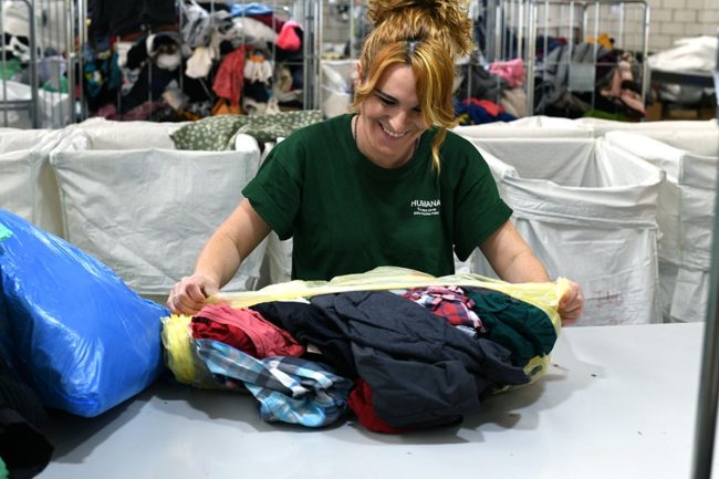 Tarancón supera las 44 toneladas recuperadas de textil usado para darles un fin social
