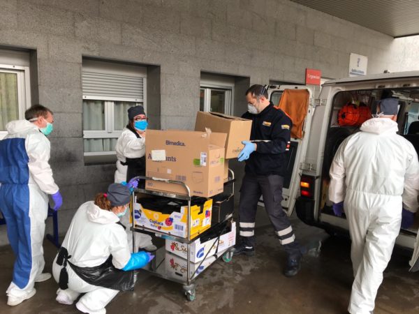 Reparto de mascarillas y material de protección en Huete