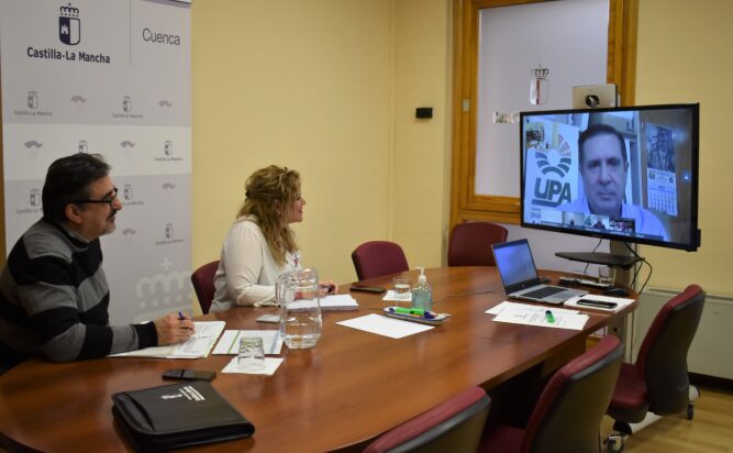 Castilla La Mancha reafirma su compromiso con el sector agrario a través de la prórroga de ayudas o la interlocución para la mano de obra