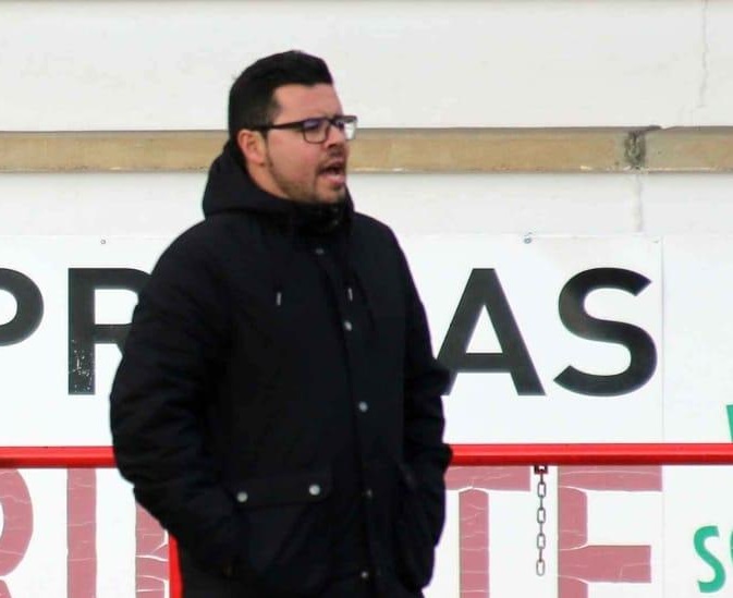 Tiempo de reflexión y cautela para Jorge Cañete García Prieto, entrenador del CD Tarancón Aluminios Jovi a la espera de las noticias y decisiones, tanto federativas como de la propia junta directiva del club