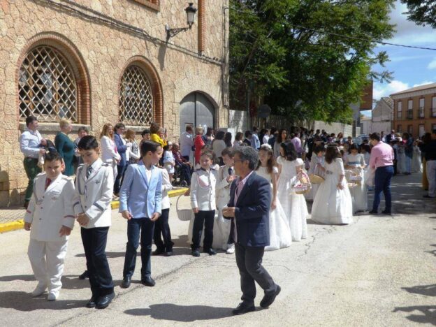 La celebración de un Corpus diferente, sin niños de Primera Comunión, ni altares en las calles