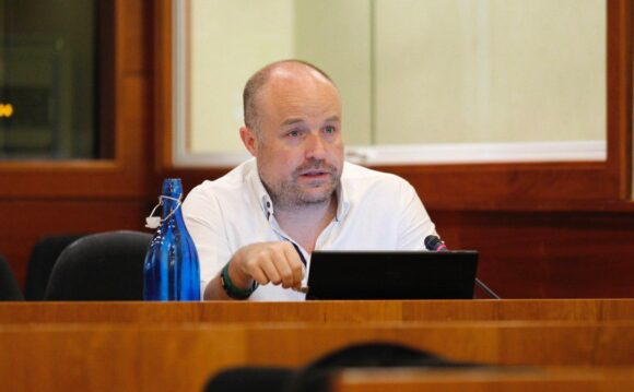 Ruiz (Cs) exige al Gobierno regional que defienda la agricultura y ganadería no solo con palabras sino también con hechos