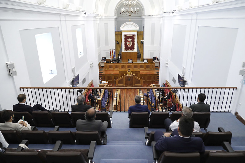 El Pleno aprueba la ‘Ley de Ciencia’ con los apoyos de PSOE y PP