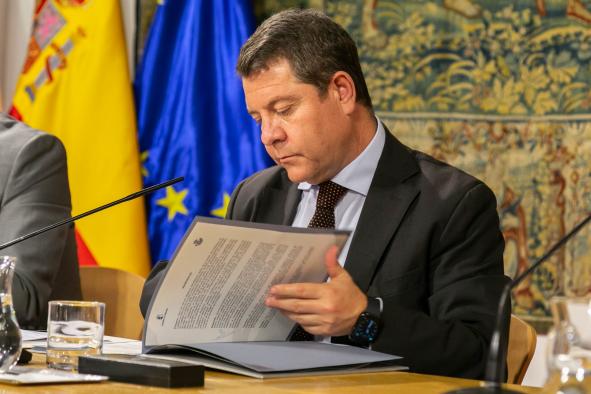 García-Page agradece a Correos su “trabajo espectacular y pegado al terreno” en la distribución gratuita de cinco millones de mascarillas en pleno estado de alarma