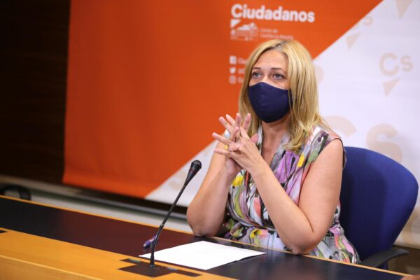 Picazo (Cs) denuncia que “no hay nadie a los mandos” y pide la comparecencia urgente de la consejera de Educación