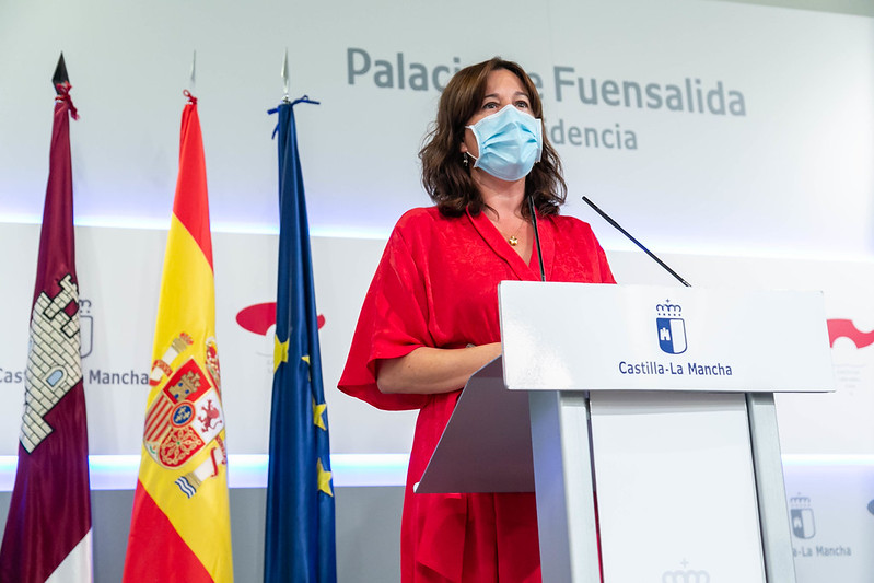Castilla-La Mancha refuerza el sistema educativo con la adquisición de 25.000 nuevos portátiles y 10.000 tabletas