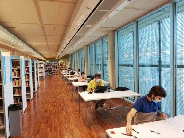 Más de 46.000 usuarios han pasado por las cinco bibliotecas de la Junta durante los dos primeros meses desde su reapertura