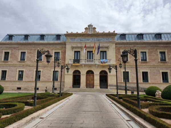 La Diputación ayuda a 112 ayuntamientos con menos de 200 habitantes a que tengan banda ancha e internet