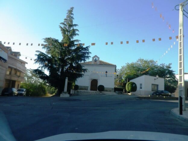 La Hermandad de San Roque, suspende los actos habituales para honrar al patrón de la popular barriada, reducidos a la Eucaristía en la Parroquia Nuestra Sra de la Asunción.