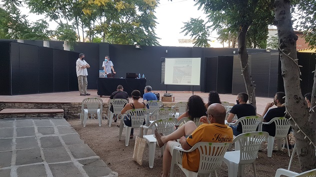 José María Olivera presentó este viernes en Casa Parada su libro «El tren de los 40 días»
