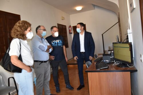 La Diputación y la Junta invierten 555.000 euros para que 212 pueblos tengan un Punto de Inclusión Digital