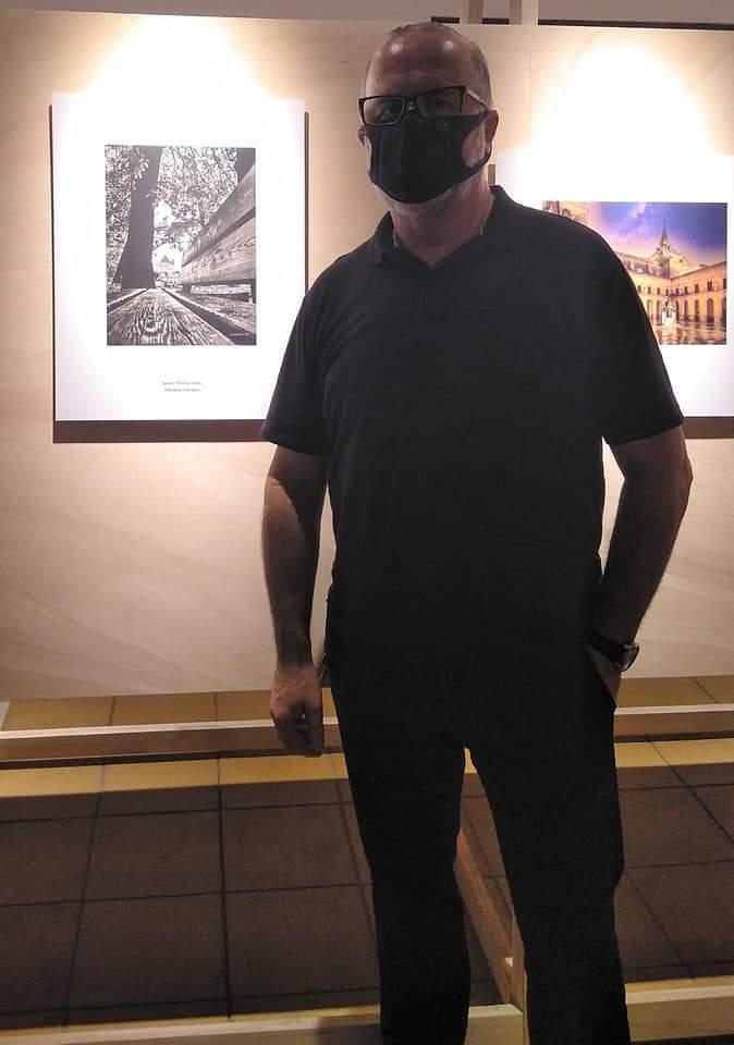 En  la  víspera de la re apertura del Monasterio de Uclés (15 de agosto), el artista taranconero, Francisco Javier Alonso, recibe el premio de Fotografía del I Concurso convocado por el mismo durante el confinamiento