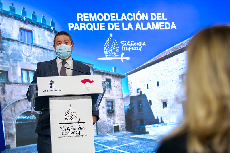 García-Page anuncia una inversión de 90 millones de euros para que “todos los edificios públicos de Castilla-La Mancha” se abastezcan con energías renovables