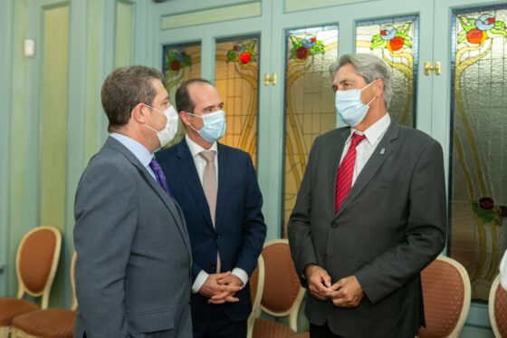 García-Page mantiene un encuentro con el rector de la Universidad de Alcalá para abordar el estado del proyecto del nuevo campus de la UAH en la capital guadalajareña