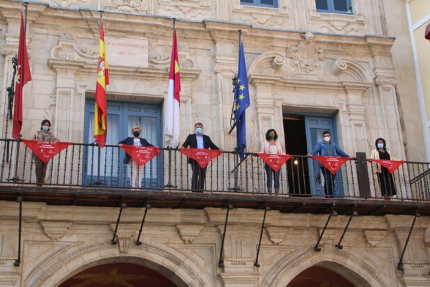 La AECC en Cuenca presenta la campaña “San Mateo en los balcones”