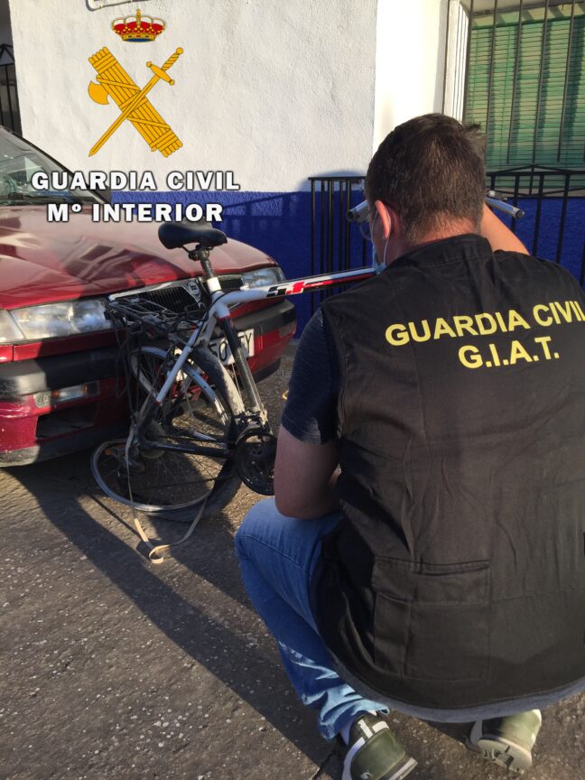 La Guardia Civil localiza al conductor que atropelló a un ciclista y se dio a la fuga