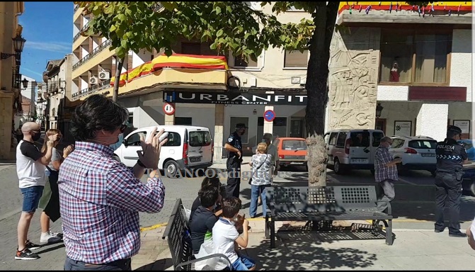 La Plaza de la Constitución ha sido testigo de una jornada insólita en Tarancón un 7 de septiembre con apenas una decena de personas y mucha presencia policial