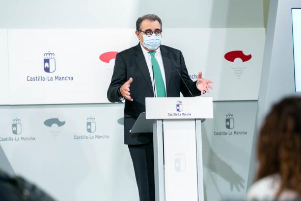 Castilla-La Mancha seguirá contando con los profesionales sanitarios contratados para vacaciones y pondrá en marcha un centro de llamadas para agilizar las citas telefónicas de Atención Primaria