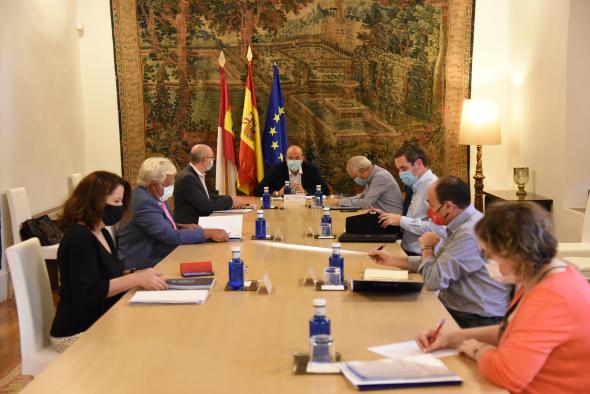 El Gobierno regional iniciará un proceso de participación para la elaboración de la Estrategia Regional frente a la Despoblación