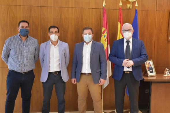 El Gobierno regional y la Mancomunidad de Municipios del Campo de Calatrava ultiman un proyecto innovador de transporte sensible a la demanda