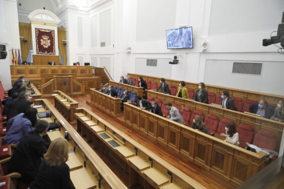 El Pleno da luz verde al ‘techo de gasto’ para los Presupuestos de 2021 y a redactar una ley sobre ocupación ilegal de viviendas