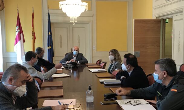 El subdelegado del Gobierno en Cuenca preside la reunión del Grupo Provincial de Trabajo entre la Inspección de Trabajo y las Fuerzas y Cuerpos de Seguridad del Estado