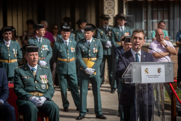 Afecto y admiración a la Guardia Civil