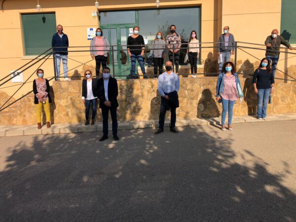 La Junta ha facilitado la contratación de diez personas en Villalpardo para culminar la rehabilitación de la residencia de mayores y el centro de día