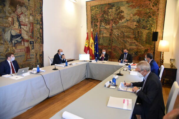 El Gobierno regional aborda con el Estado el convenio para la construcción de la autovía de La Alcarria y la Cuenca-Albacete