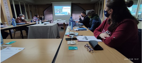 Representantes políticos y personas en riesgo de pobreza dialogan en el Encuentro Estatal de Participación de EAPN-ES