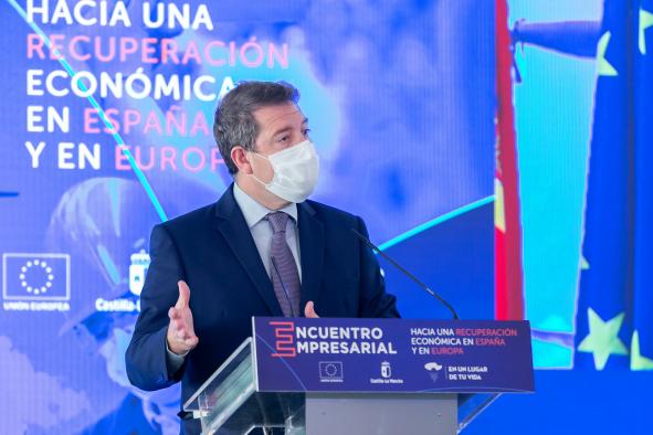 García-Page plantea a los empresarios un “contrato institucional” para aprovechar los fondos europeos con la perspectiva de “dos generaciones”