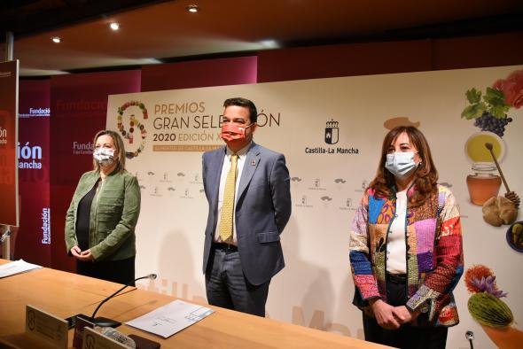 Castilla-La Mancha premia, con 19 galardones, el esfuerzo, compromiso, el origen y la calidad de empresas y productos agroalimentarios de 2020