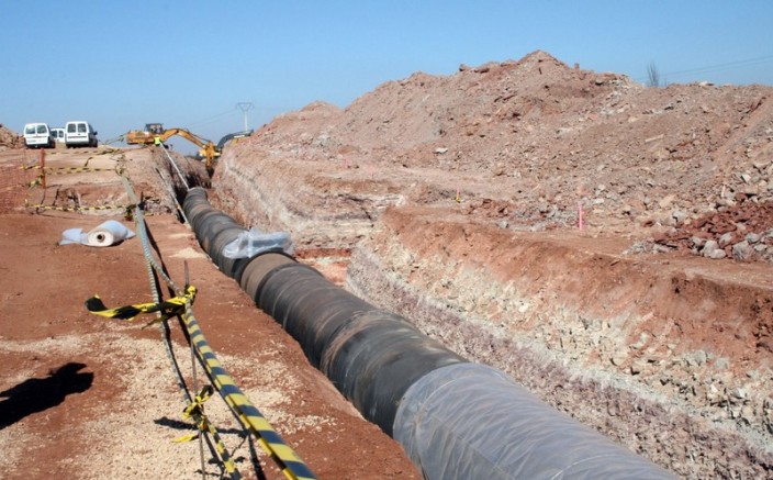 El Gobierno regional seguirá trabajando para tener suscritos los convenios de la tubería a la Llanura Manchega antes de finalizar el año
