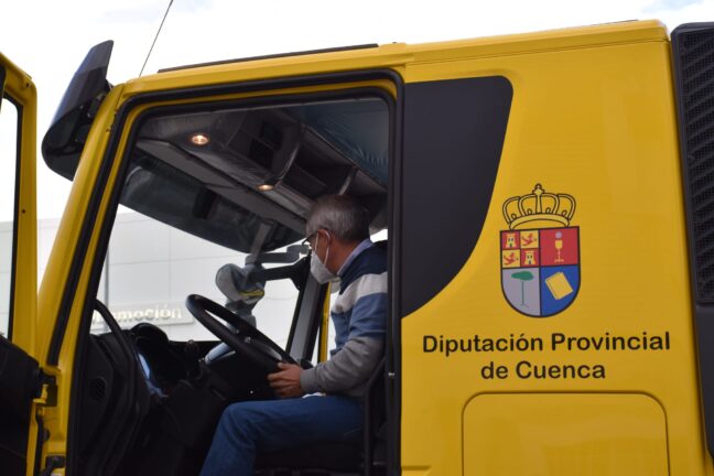 La Diputación invierte 150.000 euros en la adquisición de un camión cisterna para atender las urgencias de los municipios