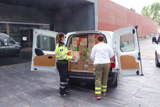 Castilla-La Mancha ha distribuido más de 35 millones de artículos de protección para profesionales sanitarios desde el inicio de la pandemia