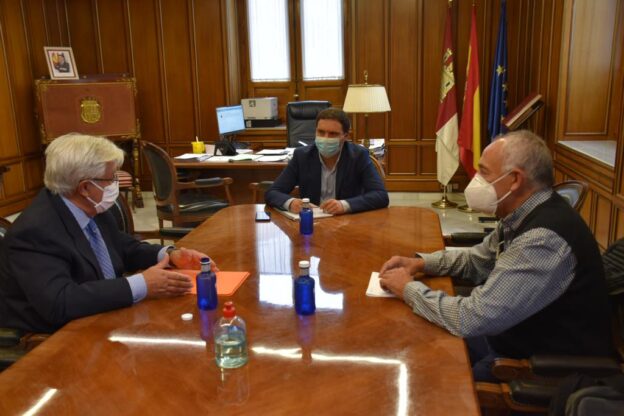 La Diputación de Cuenca ayuda con 100.000 euros a los Grupos de Acción Local de la provincia para su mantenimiento